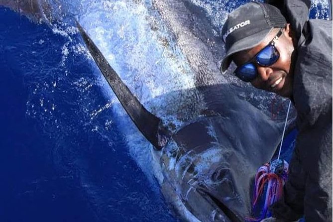 Fun Fishing Tour (Snacks & Light Refreshments Offered) - Key points at a glance