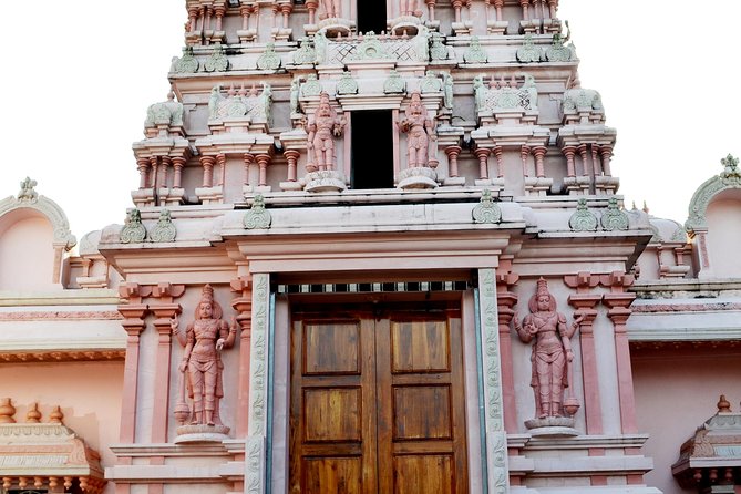 Mini Island Tour of Trinidad - The 85-foot Lord Hanuman statue and Hindu customs