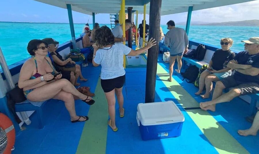 Tobago: Buccoo Reef Marine Park Glass Bottom Boat Tour - Crew service, safety, and the equipment question