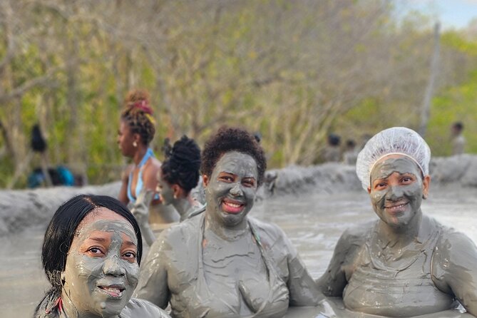 Tracing Ten Statues to a Los Iros Mud Volcano Experience - Debe turns lunch into a cultural lesson